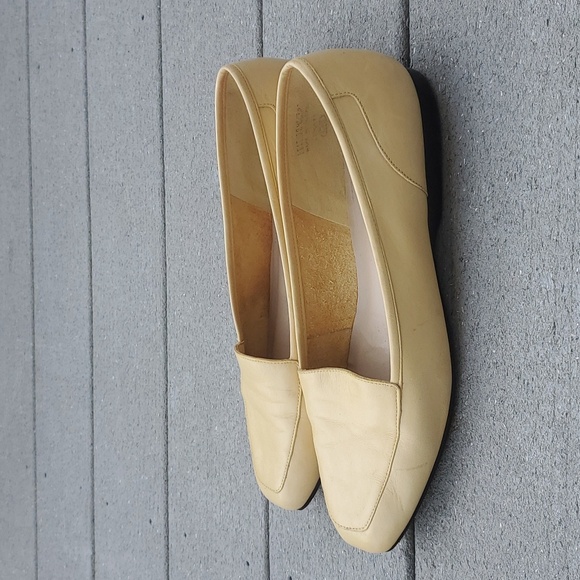 Enzo Angiolini Vintage Leather Liberty Loafers - Picture 4 of 11